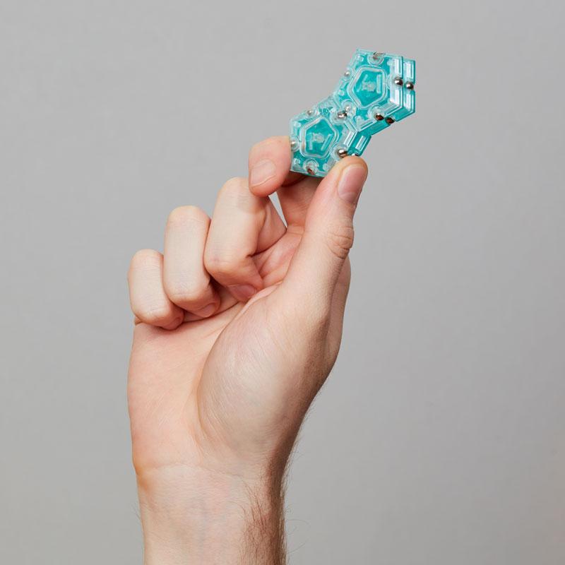 Speks Geode: The Perfect Desk Toy for Stress Relief