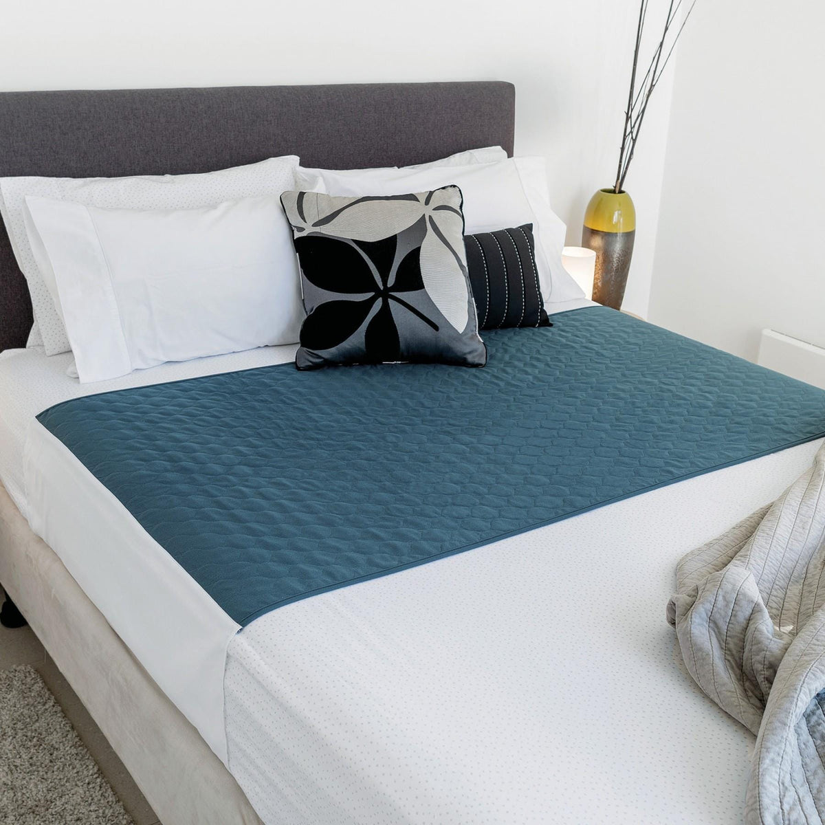 Conni Continence Care Conni Bed Pad X Wide with Tuck Ins